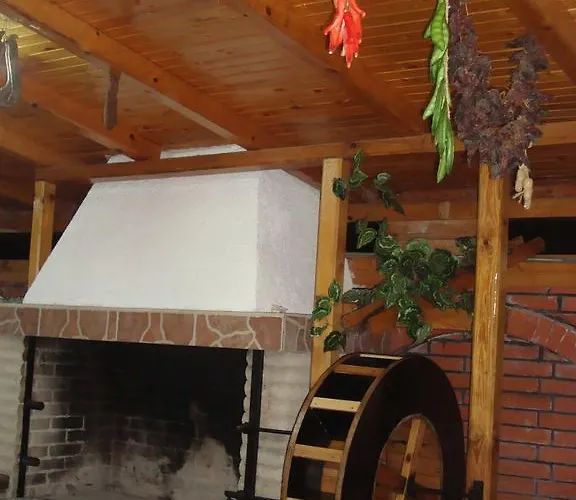 Konukevi Complex Laguna-kantardzhiev