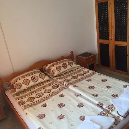 Vendégház Complex Laguna-kantardzhiev