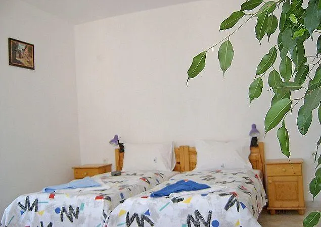 בית הארחה Complex Laguna-kantardzhiev